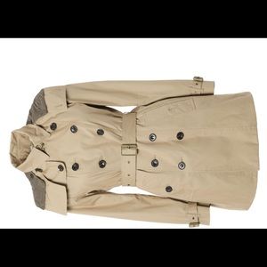 BURBERRY TRENCH COAT